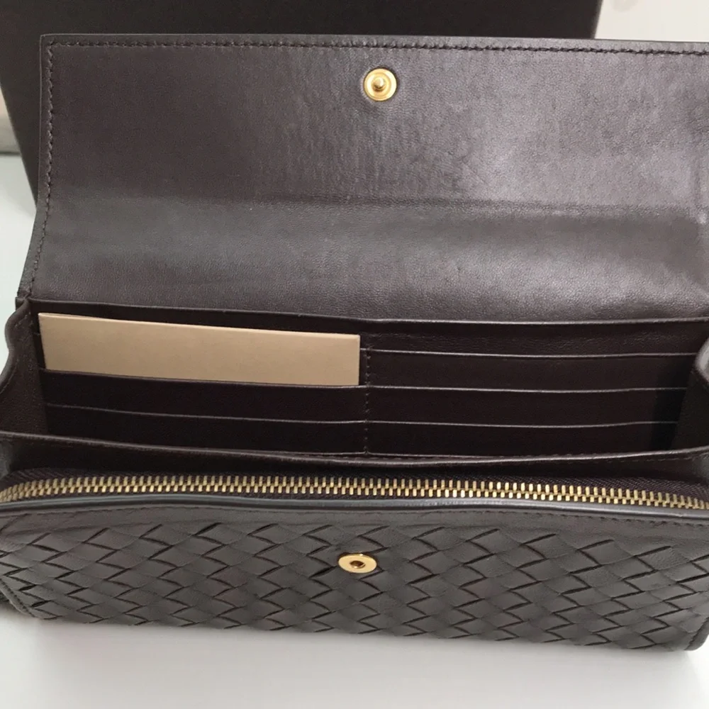 New Bottega Veneta Leather Wristlet Checkbook Wallet – Brown/Black